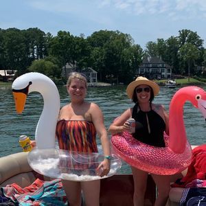 Meet your Posher, Renee